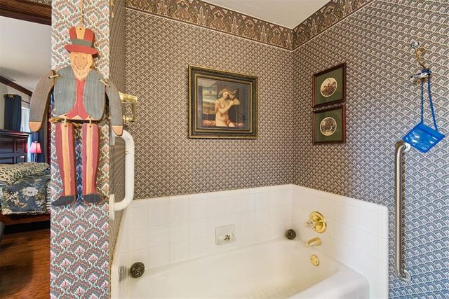 2817 Natchez Trail, Edmond, OK 73012