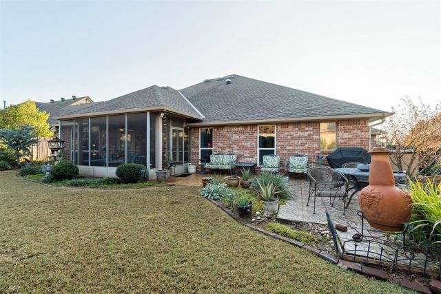2817 Natchez Trail, Edmond, OK 73012