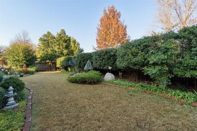 2817 Natchez Trail, Edmond, OK 73012