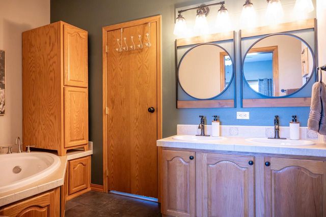 S852 Bob-O-Link Court, La Valle, WI 53941