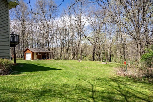 S852 Bob-O-Link Court, La Valle, WI 53941