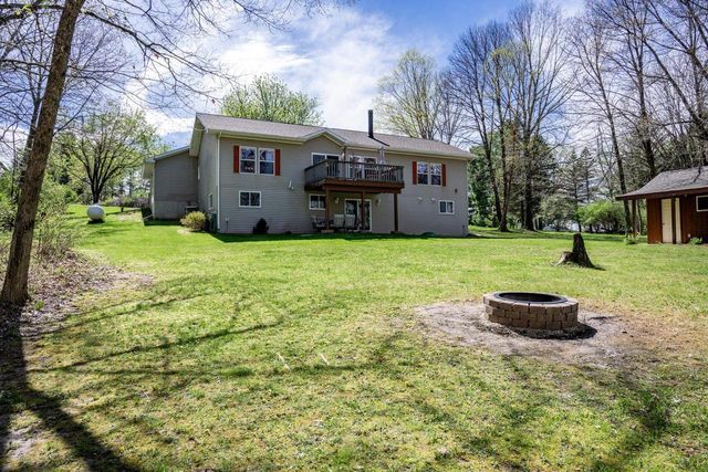 S852 Bob-O-Link Court, La Valle, WI 53941