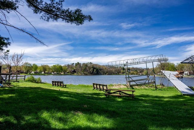 S852 Bob-O-Link Court, La Valle, WI 53941