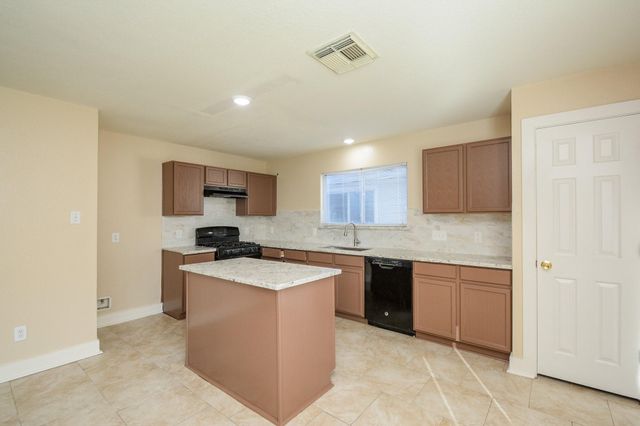 5830 Silver Oak, Missouri City, TX 77459