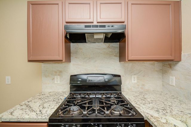 5830 Silver Oak, Missouri City, TX 77459