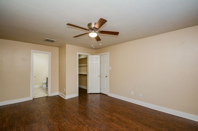 5830 Silver Oak, Missouri City, TX 77459