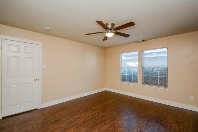 5830 Silver Oak, Missouri City, TX 77459