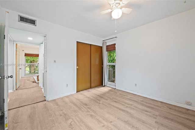 8001 NW 68th Ter, Tamarac, FL 33321