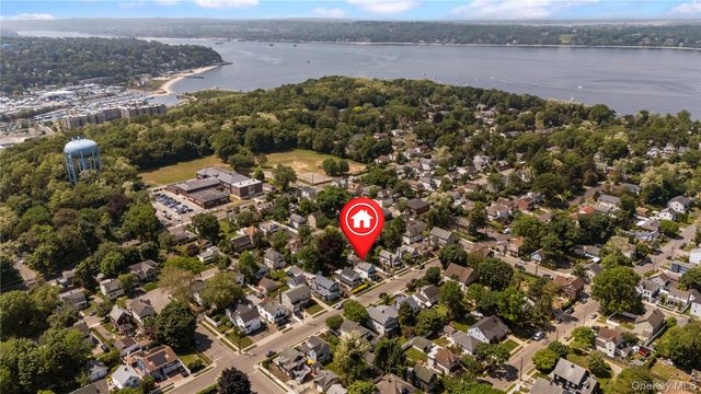 53 valentine st, Glen Cove, NY 11542