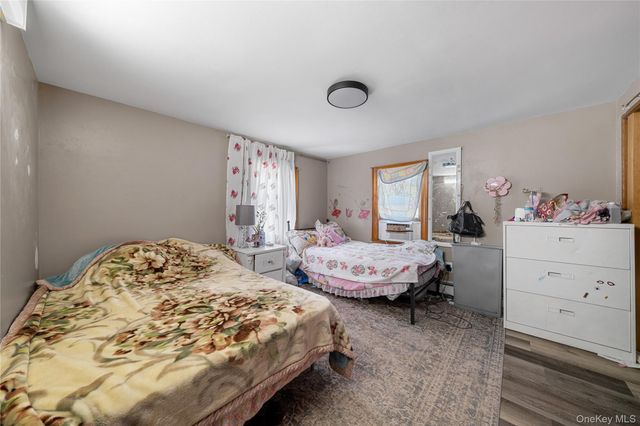 53 valentine st, Glen Cove, NY 11542