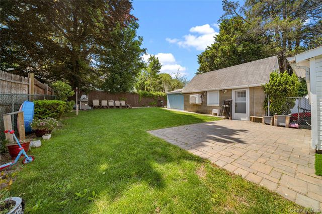 53 valentine st, Glen Cove, NY 11542