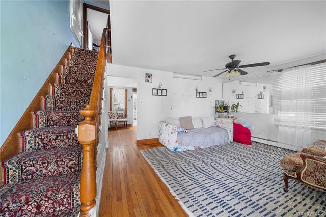53 valentine st, Glen Cove, NY 11542