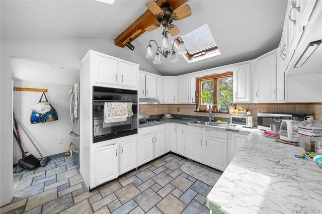 53 valentine st, Glen Cove, NY 11542