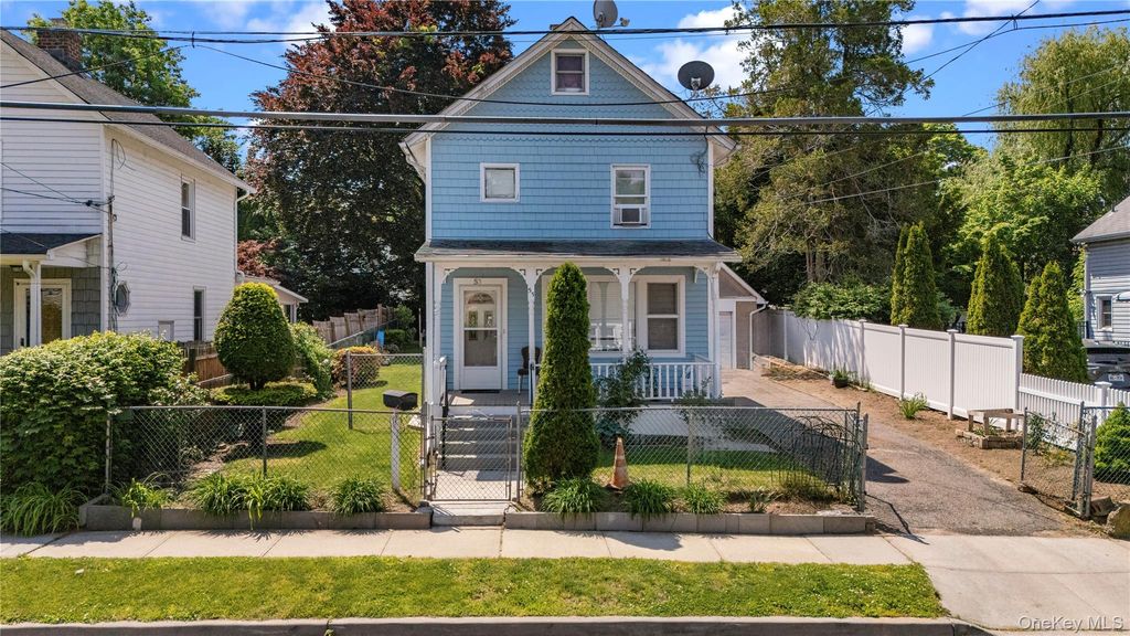 53 valentine st, Glen Cove, NY 11542