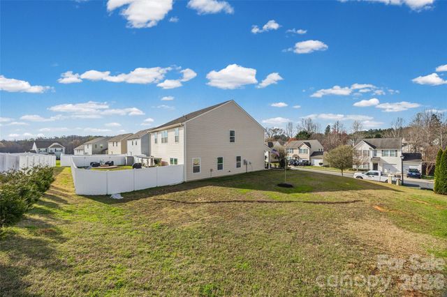 499 Dutch White Drive, Clover, SC 29710