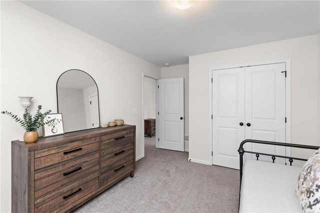 12242 S Emerald Street, Olathe, KS 66061