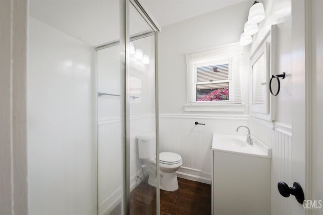 2231 Sunset Avenue, Bakersfield, CA 93304