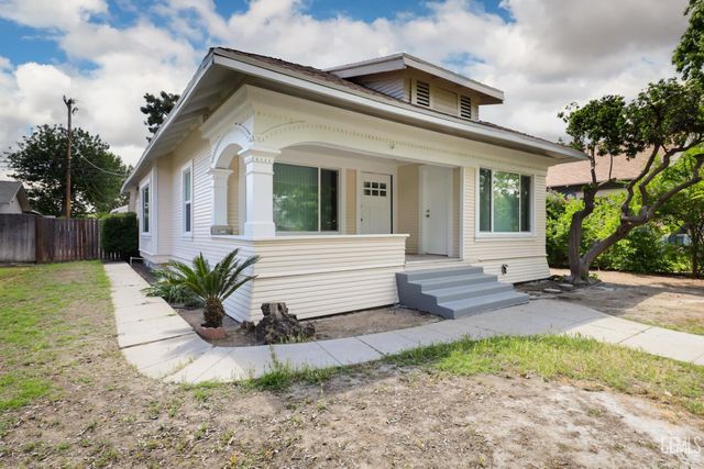 2231 Sunset Avenue, Bakersfield, CA 93304