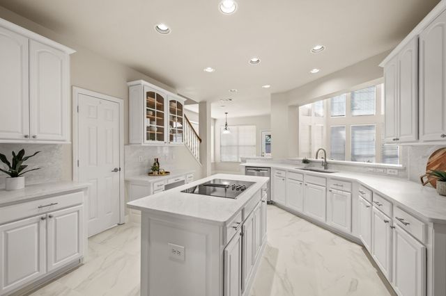 6609 Sapphire Circle S, Colleyville, TX 76034
