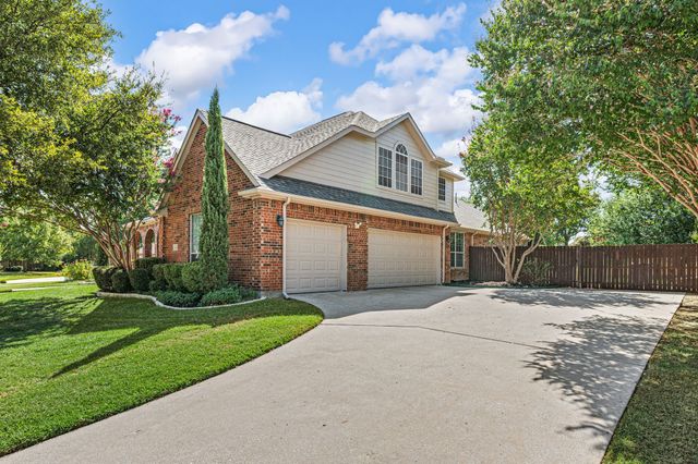 6609 Sapphire Circle S, Colleyville, TX 76034