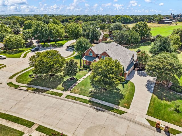 6609 Sapphire Circle S, Colleyville, TX 76034