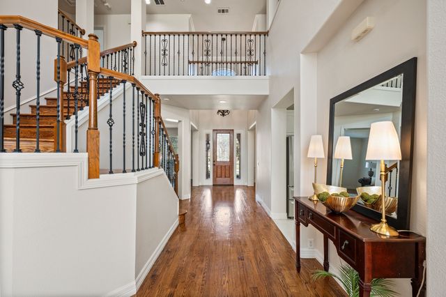 6609 Sapphire Circle S, Colleyville, TX 76034