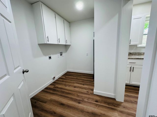 2096 CR 4817, Athens, TX 75752