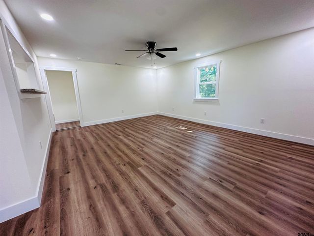 2096 CR 4817, Athens, TX 75752