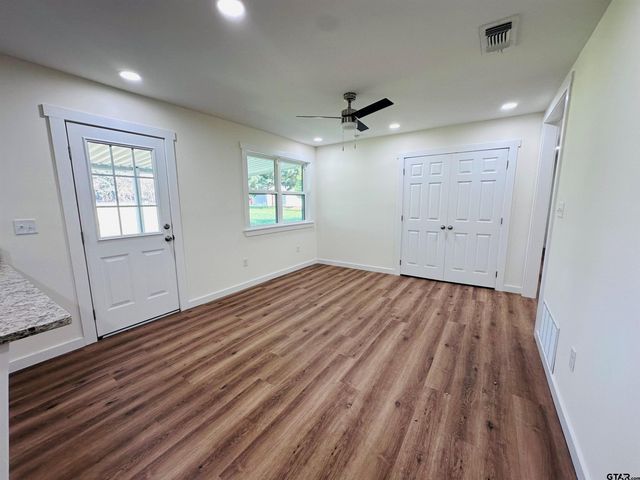2096 CR 4817, Athens, TX 75752