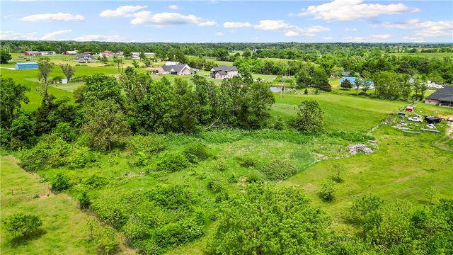 Bryant Road, Gentry, AR 72734