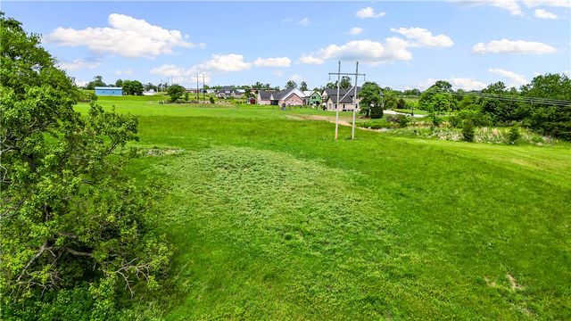 Bryant Road, Gentry, AR 72734