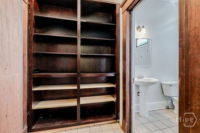 305 W Duffy Street A, Savannah, GA 31401