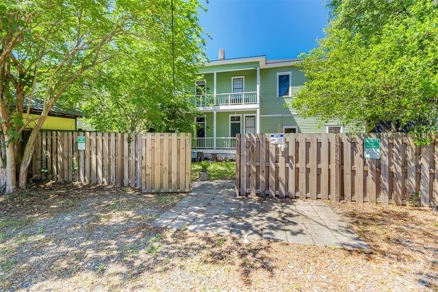 305 W Duffy Street A, Savannah, GA 31401