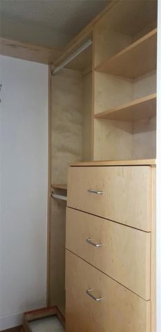 331 Lakeview Drive 206, Weston, FL 33326