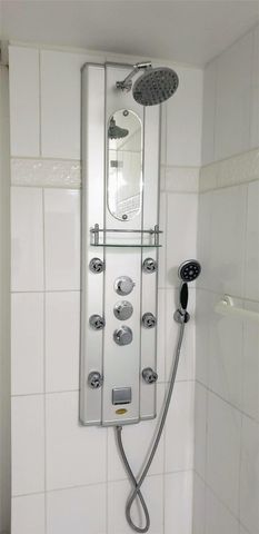 331 Lakeview Drive 206, Weston, FL 33326