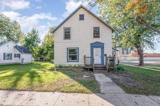 202 S Clark Street, Chesaning, MI 48616