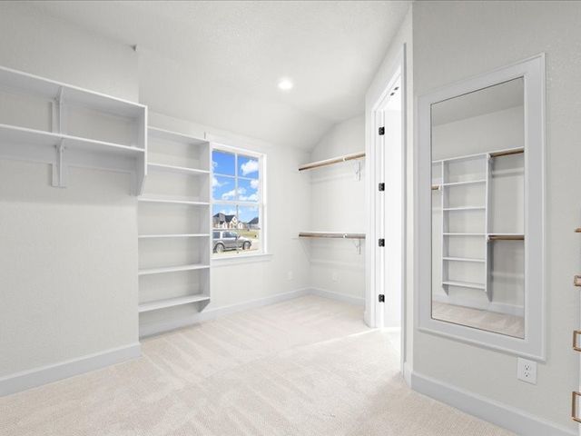 100 Victors Circle, Mcgregor, TX 76657