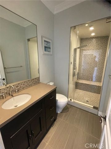 8655 Hillside, Los Angeles, CA 90069