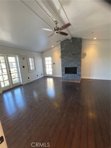 8655 Hillside, Los Angeles, CA 90069