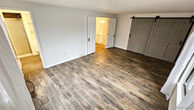 5231 Bantry Drive, West Bloomfield, MI 48322