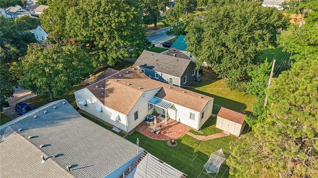 1228 E 25th Avenue, Kansas City, MO 64116