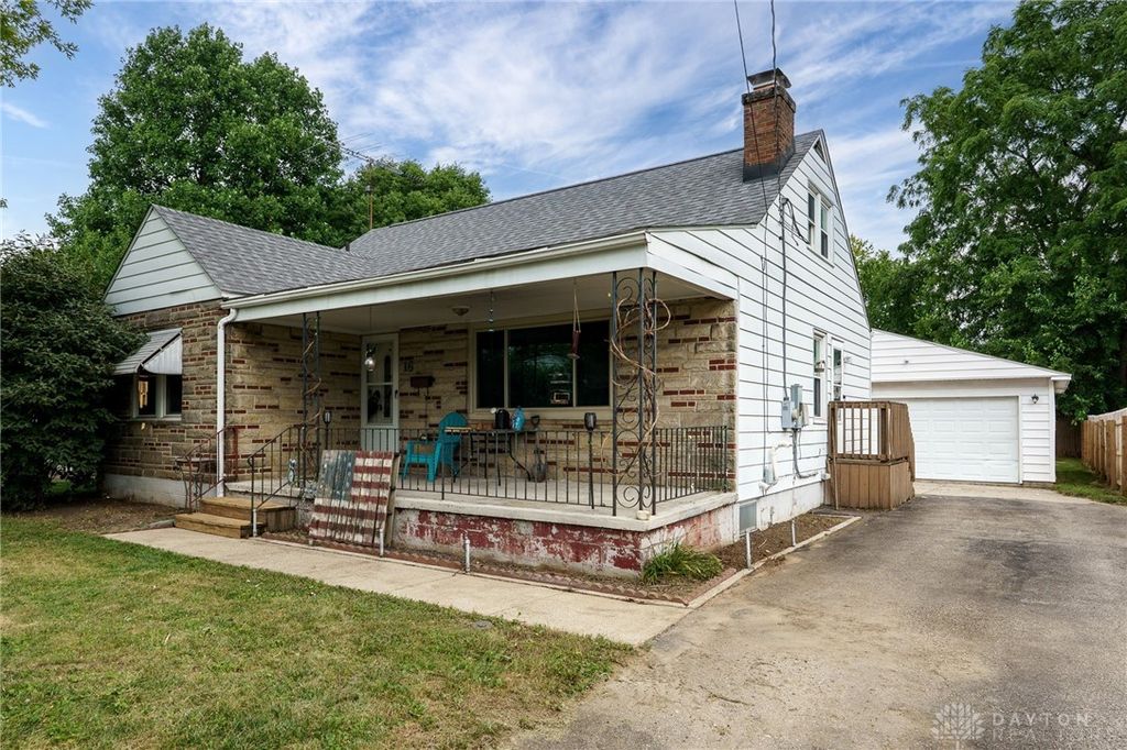 18 Sunset Drive, Medway, OH 45341