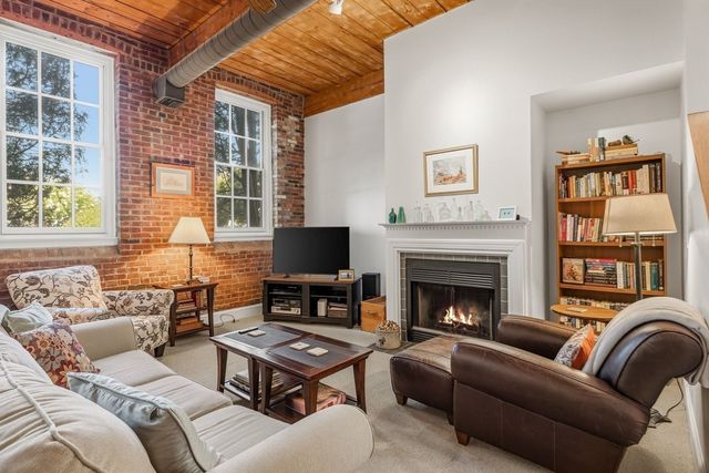 48 Kent Street 5, Newburyport, MA 01950