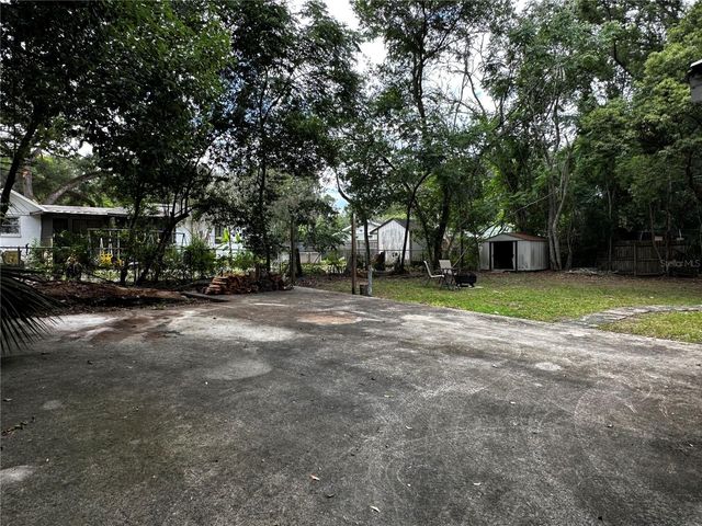 724 NE 17TH AVENUE, Ocala, FL 34470