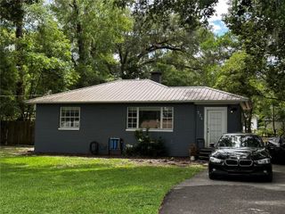 724 NE 17TH AVENUE, Ocala, FL 34470