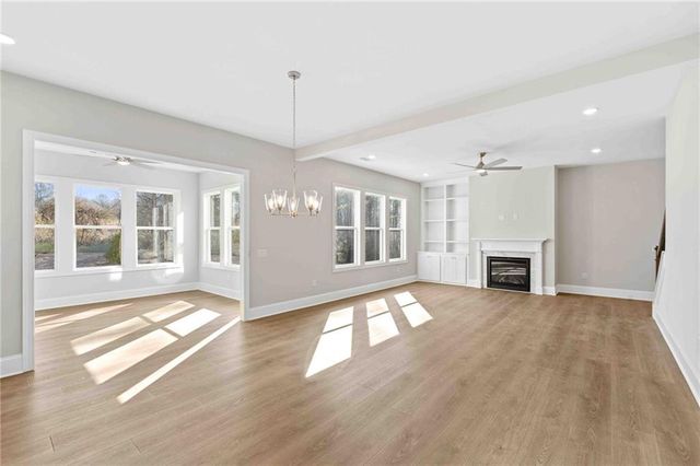 715 Crest Line Trl Trail, Powder Springs, GA 30127