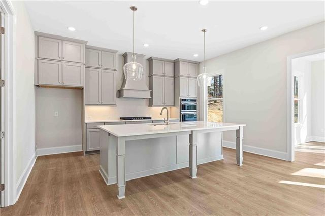 715 Crest Line Trl Trail, Powder Springs, GA 30127