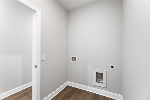 715 Crest Line Trl Trail, Powder Springs, GA 30127