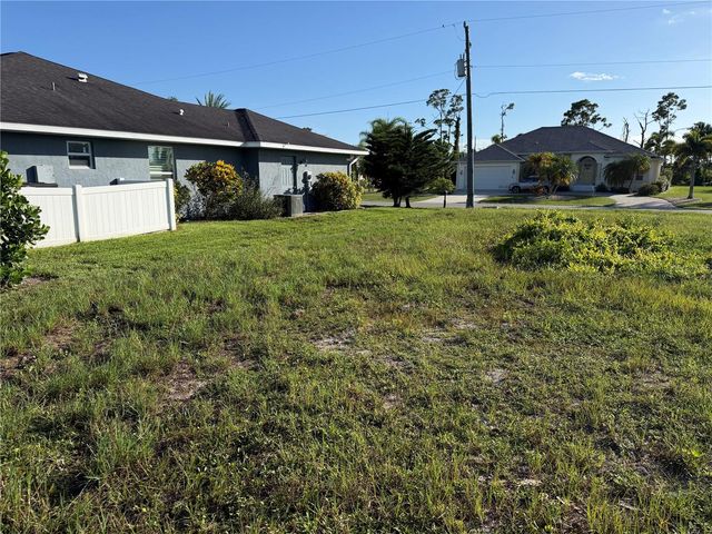 81 PINE VALLEY CT, Rotonda West, FL 33947