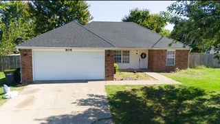 809 Emerald Street, Lowell, AR 72745